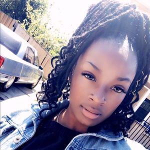 Meet your Posher, Destiny